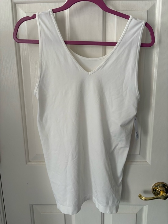 Sonoma Tops - Sonoma White V-Neck Tank Top